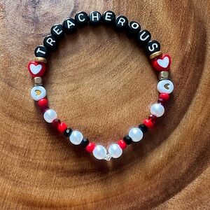 💗SOLD💗 Taylor Swift Handmade Friendship Beaded Bracelet
“Treacherous”